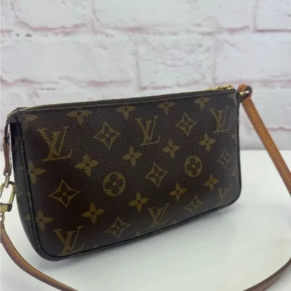 Louis Vuitton Brown Monogram Pochette Accessories Women's Bag - Picture 3 of 14